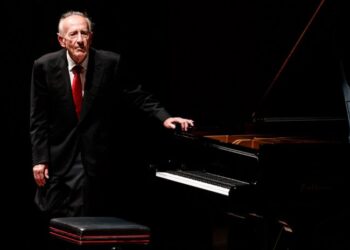 Shuhet në moshën 82-vjeçare mjeshtri i pianos Maurizio Pollini