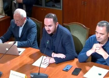 Investimet në Sazan, Salianji: A ka lidhje Charles McGonigal me kompaninë që investon dhe a cënohet siguria e Shqipërisë nga…