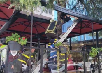 Klienti shqiptar e hodhi nga kati i dytë, 22-vjeçarja nga Venezuela ushtronte prostitucion në Durrës