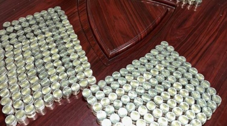 Konfiskohen 10 mijë euro të falsifikuara, kapet i dyshuari