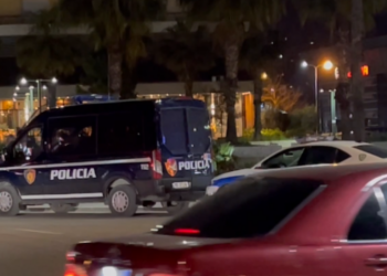 Çfarë po kërkohet? Policia aksion ‘blic’ në qytetin e Vlorës