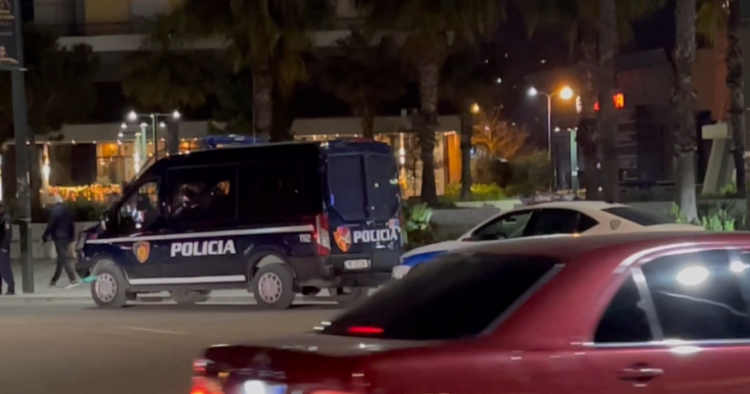 Çfarë po kërkohet? Policia aksion ‘blic’ në qytetin e Vlorës