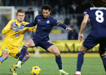 Lazio përmbys Frosinonen, shkëlqen me dygolësh Castellanos