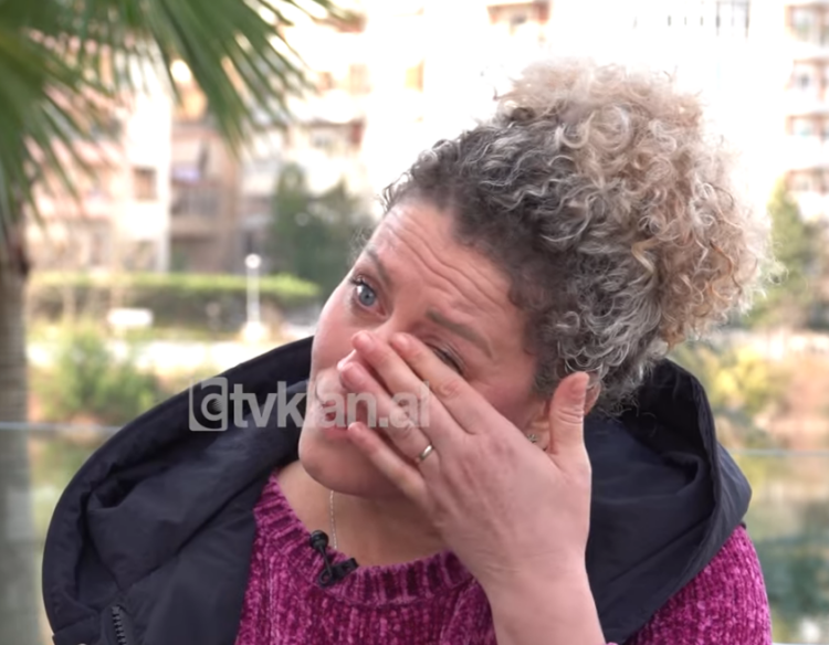 Eliona rrëfen dramën familjare: Motra e vëllai kanë sindromën Down