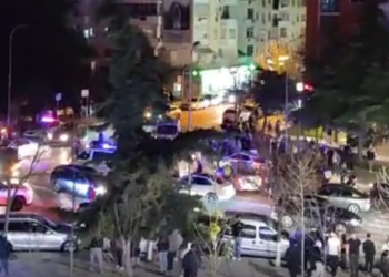 Aksident i rëndë në Durrës, makina përplas policin