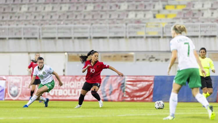 EURO “Zvicër 2025”/ Grima grumbullon 20 futbolliste, Shqipëria sfidon Luksemburgun dhe Estoninë