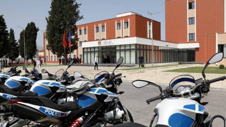 Ushtroi dhunë ndaj gruas së tij, arrestohet 42-vjeçari