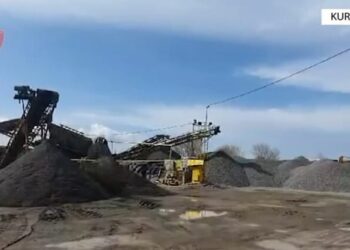 Gërryenin shtratin e lumit Mat, dy të arrestuar