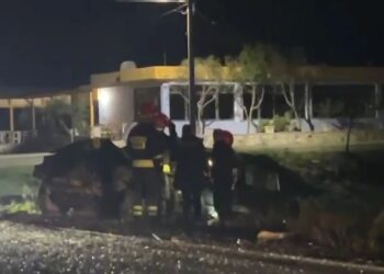 Aksident i rëndë në Lezhë, makinat përfundojnë jashtë rrugës