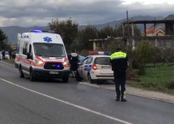 Aksident me vdekje në Velipojë, makina përplas 77-vjeçarin