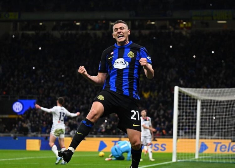 Asllani fiton zemrat e tifozëve, e zgjedhin lojtarin më të mirë