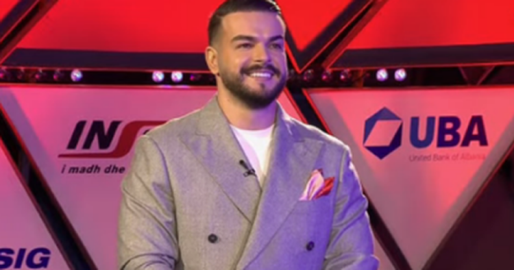 Fationi lë shtëpinë, vajza e banores: Fitove zemrën time