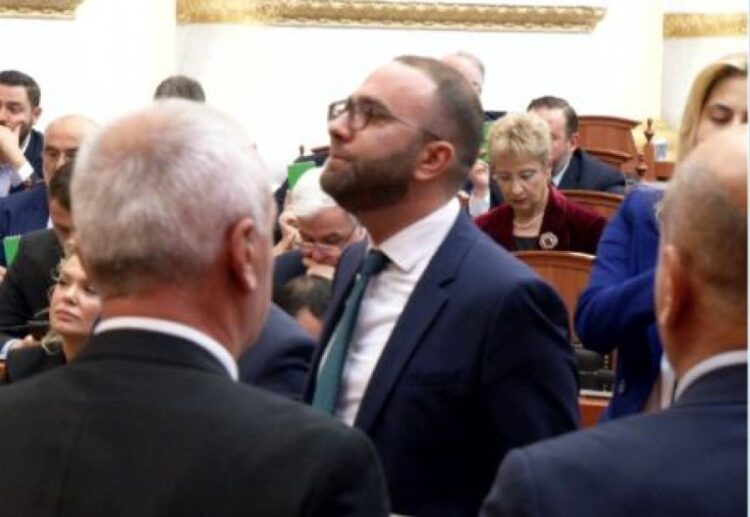 Bardhi akuzon Felajt: Po falsifikon votimin, këtu janë 68 deputetë