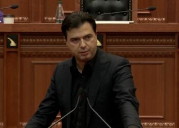 Basha ironizon paktin PS-opozitë: A ishin këta që u zunë me muaj…