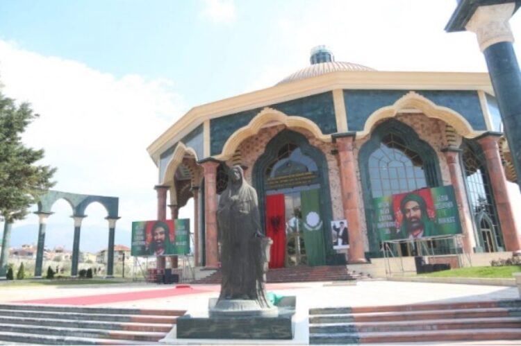 Rama uron besimtarët bektashianë: Gëzuar festën e Sulltan Nevruzit!