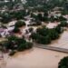 Shirat e rrëmbyeshëm zhdukin qytetin në ujë, rreth 40 viktima