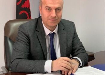 Jep dorëheqjen kryetari i Partisë Demokratike në Korçë