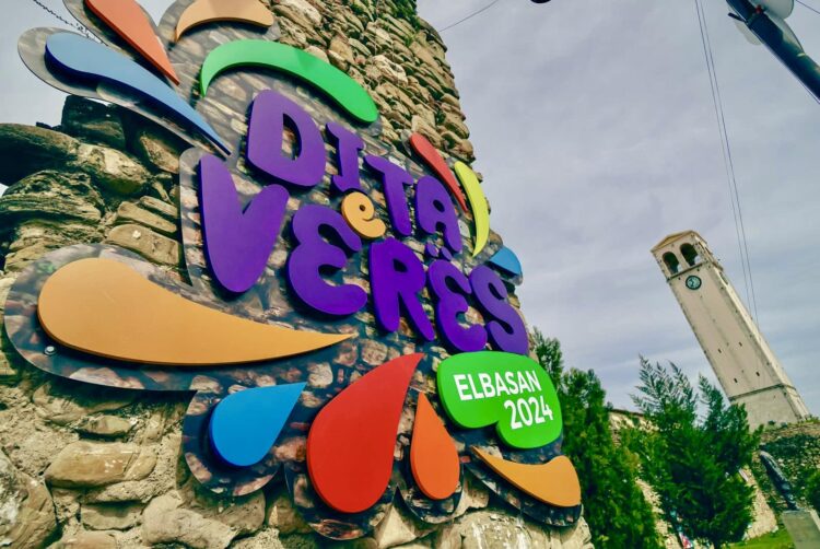 Begaj dhe Rama urojnë Ditën e Verës: Mbarësi, begati dhe gëzim…