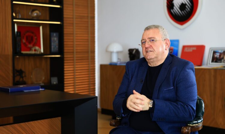 Duka: Asllani, një Modriç i vogël. Presim Kumbullën, Gjimshiti një lider