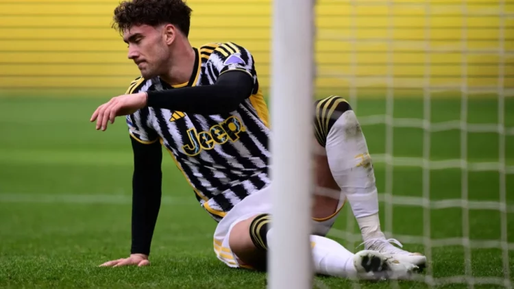 Vlahoviç i papërgjegjshëm, Juventusi i bën gjobën e majme