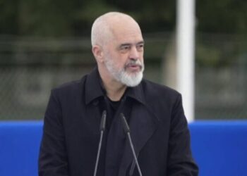 Fjalimi me socialistët/ Çfarë harroi Rama në Shkodër