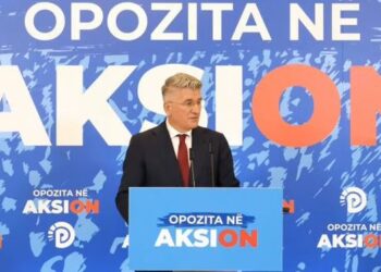 Gjekmarkaj nga Dibra: Që të rrinë shqiptarët duhet të ikë Edi Rama