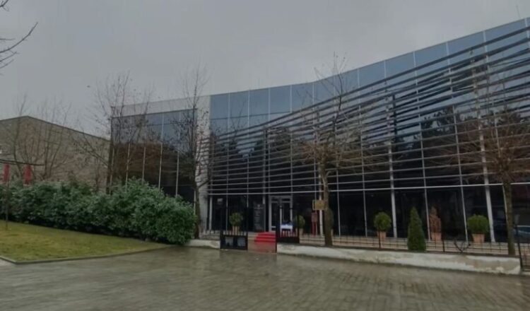 Plagosja në Pogradec, gjykata cakton masën për 3 të pandehurit