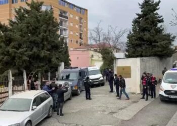 Furnizonin me armë grupet kriminale, burg për dy të rinjtë në Durrës