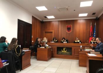 Për herë të parë, KPA rishikon një vendim shkarkimi nga vetingu