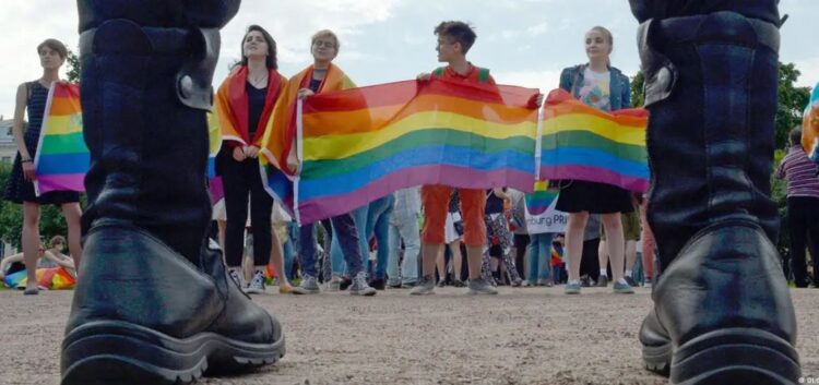 Rusia fut ‘lëvizjen LGBT’ në listën e grupeve ekstremiste