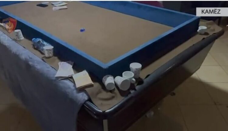 Lojëra fati në lokal, prangosen 3 persona dhe sekuestrohen mijëra euro