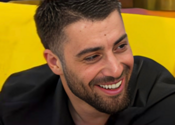 VIDEO/ Dedikime për 8 Marsin, Meritoni: I kërkoj falje nënës sime…