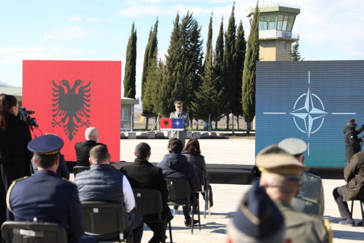 Çdo gjë gati në Kuçovë, pritet inaugurimi i bazës ajrore të NATO-s
