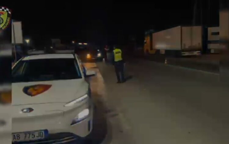 Policia bën bilancin: Mijëra gjoba për drejtuesit e mjeteve në Tiranë