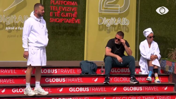 VIDEO/ Romeo ‘kërcënon’ banorët: Do e gjeni ushqimin në pishinë…