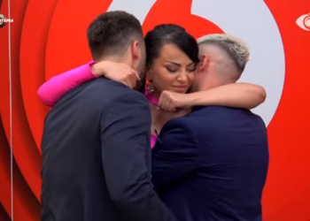 “Dy vëllezër më kanë vdekur nga…”, Sara sqaron foton virale me Meritonin