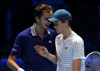 Tenis, Sinner-Medvedev përballen për herë të 11-të në gjysmëfinale