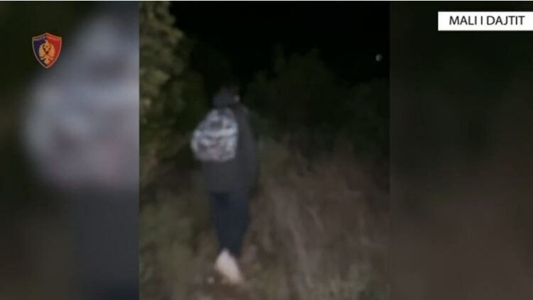 Humbi rrugën në malin e Dajtit, gjendet turisti italian