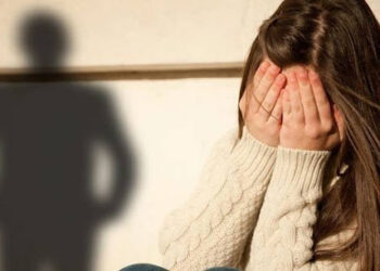 Prej 11 vitesh abuzonte me vajzën e partneres, pranga shqiptarit