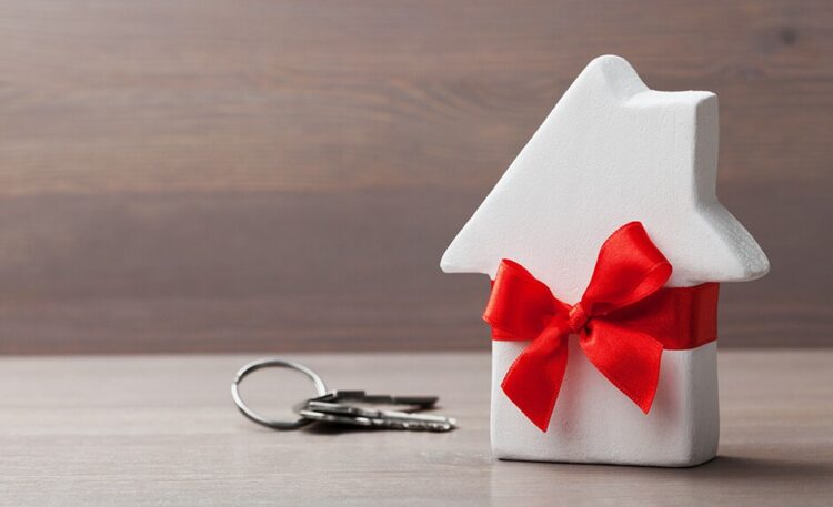 Dhurimi i pronave, sa tatim paguajnë shqiptarët? Risitë e ligjit të ri