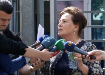 E ëma e Kryemadhit në SPAK/ Pyetet për pasurinë, çfarë tha para prokurorëve