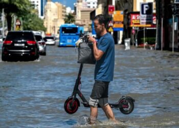 Çfarë është “mbjellja” e reve dhe a ishte shkaku i përmbytjeve në Dubai?