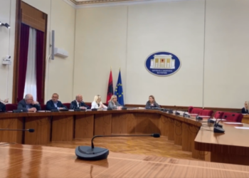 PS bojkoton mbledhjen e komisionit për koncesionet në Shëndetësi