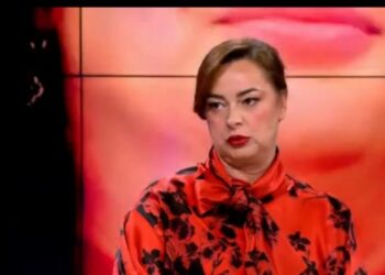 Julia iu përgjigjet akuzave të Eglës: Nuk e kam parë kurrë në teatër