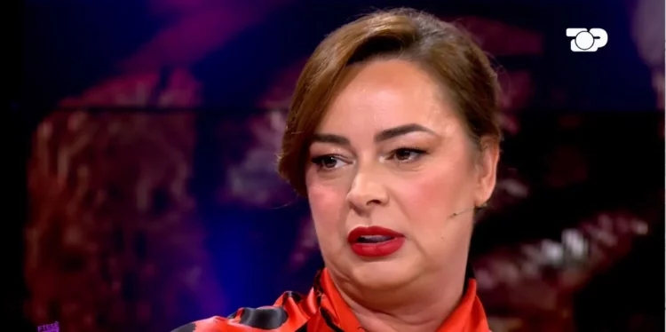 “Më la 3 fëmijë dhe iku”, Julia rrëfen historinë e ndarjes