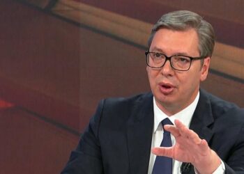 ‘Bosnja e Lirë’ nervozon Vuçiç, përplaset me gazetaren