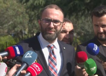 “Lajm i mirë u zgjua herët”, Bardhi i përgjigjet Bashës për amnistinë