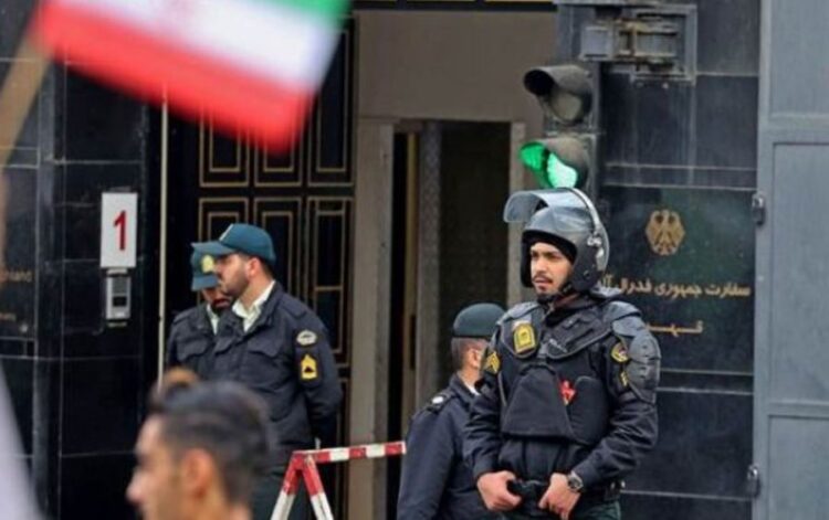 Rrezik konkret për luftë, Gjermania u kërkon qytetarëve të largohen nga Irani