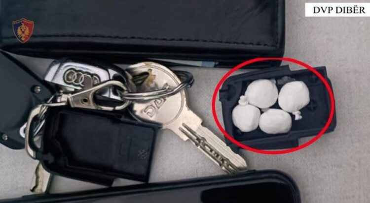 Kokainë te çelësat e makinës, arrestohet i riu