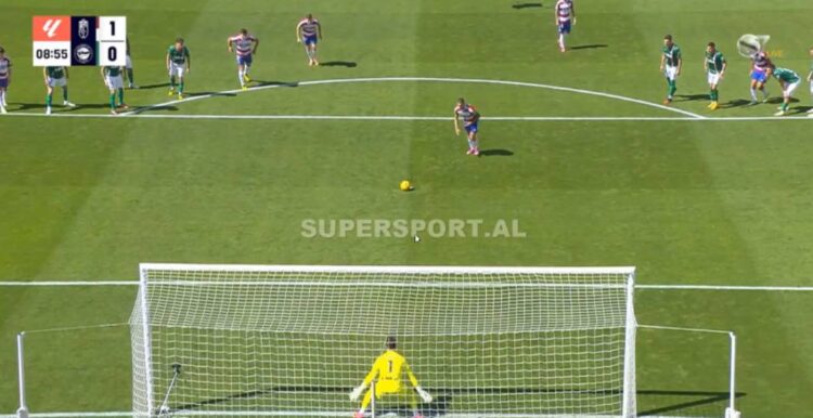 VIDEO/ 10 gola në La Liga, Myrto Uzuni kalon Granadën në avantazh